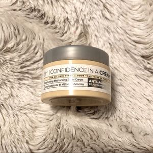 IT COSMETICS Confidence in a Cream Travel Size